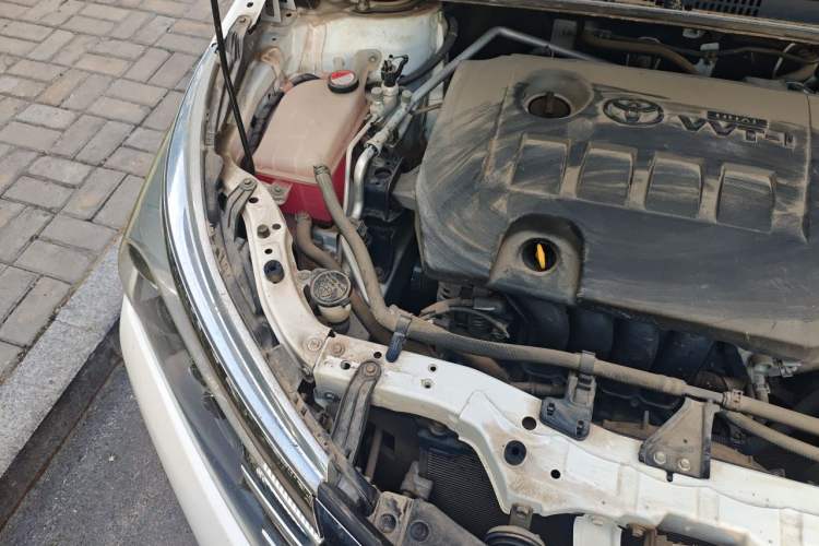 Used Toyota Corolla 2017 1.6L Manual GL Engine Bay Right