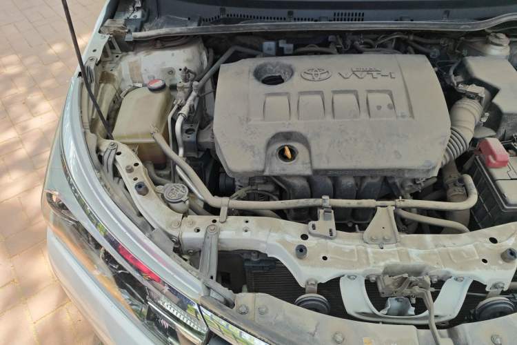 Used Toyota Corolla 2017 1.6L CVT GL Engine Bay Right