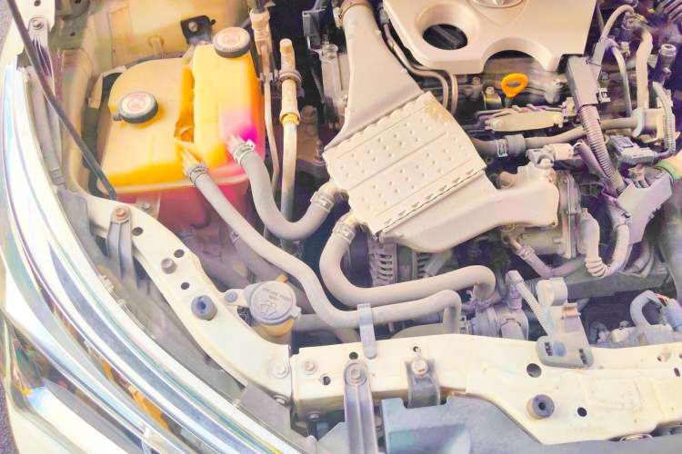 Used Toyota Corolla 2017 Revised Version 1.2T S-CVT GL Engine Bay Right