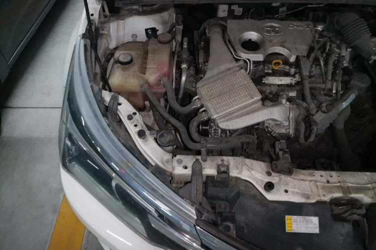 Used Toyota Corolla 2017 Revised Version 1.2T S-CVT GL Engine Bay Right