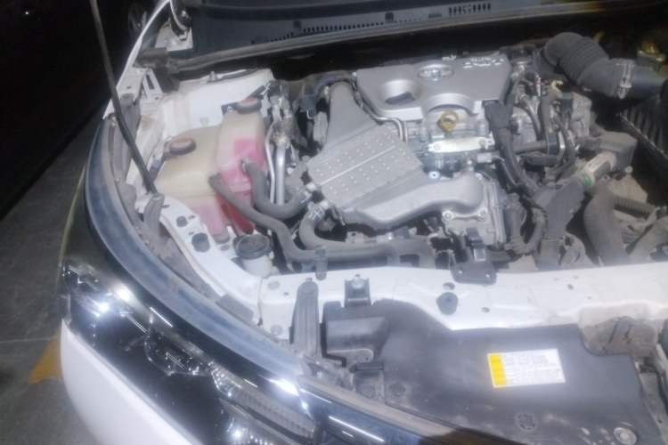 Used Toyota Corolla 2017 1.2T CVT GL-i Engine Bay Right