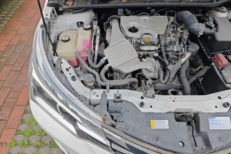 Used Toyota Corolla 2017 Revised Version 1.2T S-CVT GL-i Engine Bay Right
