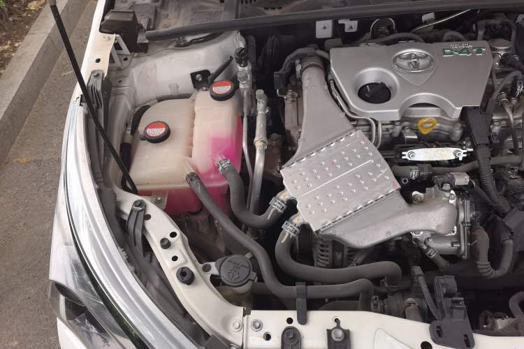 Used Toyota Corolla 2017 1.2T CVT GL-i Leather Edition Engine Bay Right
