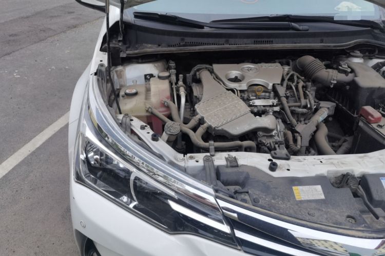 Used Toyota Corolla 2017 Revised Version 1.2T S-CVT GL Engine Bay Right