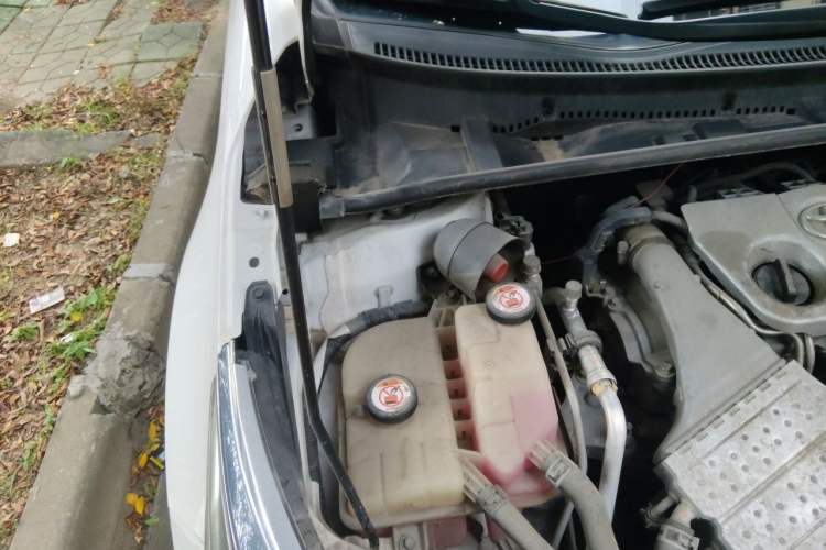 Used Toyota Corolla 2017 Revised Version 1.2T S-CVT GL Engine Bay Right