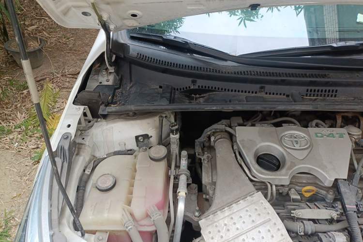 Used Toyota Corolla 2017 Revised Version 1.2T S-CVT GL Engine Bay Right