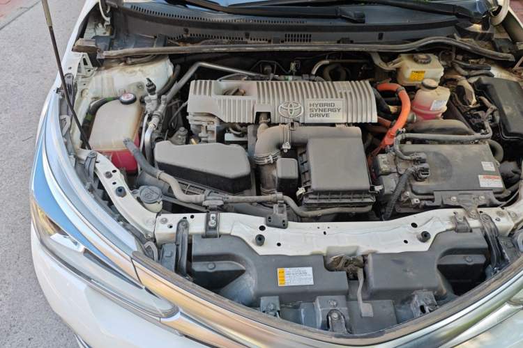 Used Toyota Corolla 2017 Revised Dual-Engine 1.8L E-CVT Leading Edition Engine Bay Right