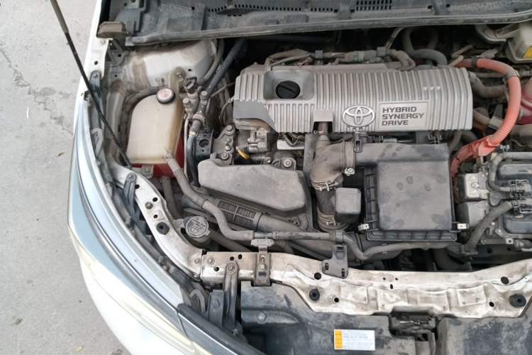 Used Toyota Corolla 2017 Revised Dual-Engine 1.8L E-CVT Leading Edition Engine Bay Right