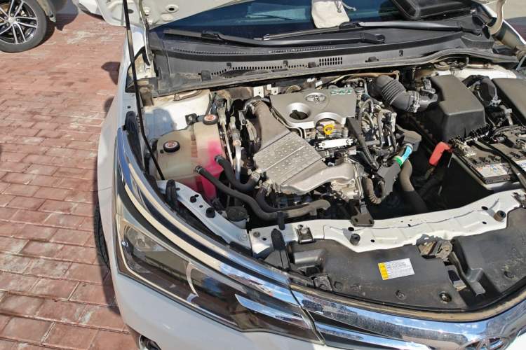 Used Toyota Corolla 2017 Revised Version 1.2T S-CVT GL-i Engine Bay Right