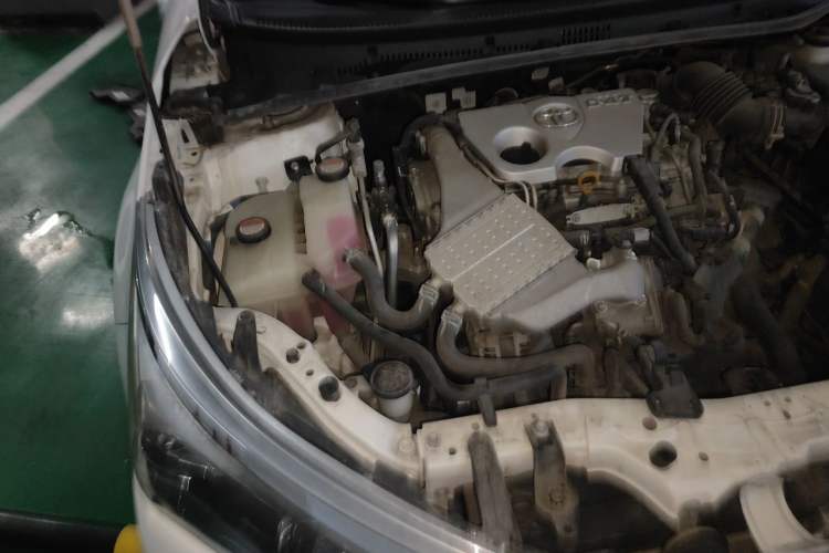 Used Toyota Corolla 2017 1.2T CVT GL Engine Bay Right