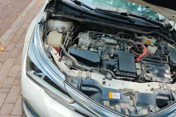 Used Toyota Corolla 2017 Revised Dual-Motor 1.8L E-CVT Pioneer Edition Engine Bay Right