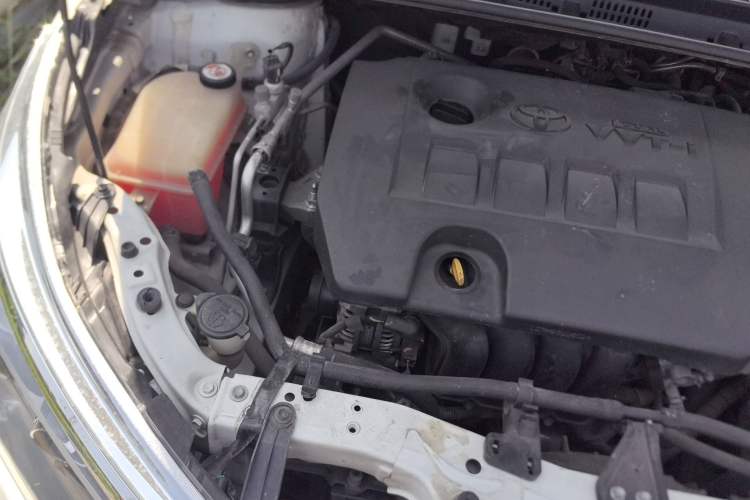 Used Toyota Corolla 2017 Revised Version 1.6L S-CVT GL Engine Bay Right