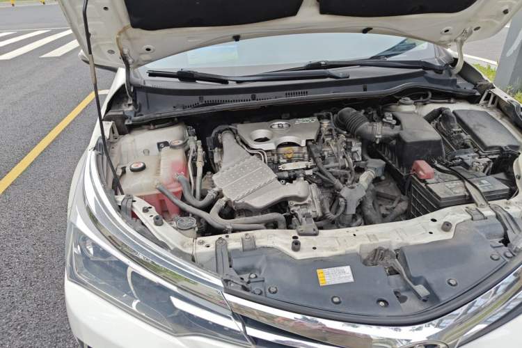 Used Toyota Corolla 2017 Revised Version 1.2T S-CVT GL Engine Bay Right