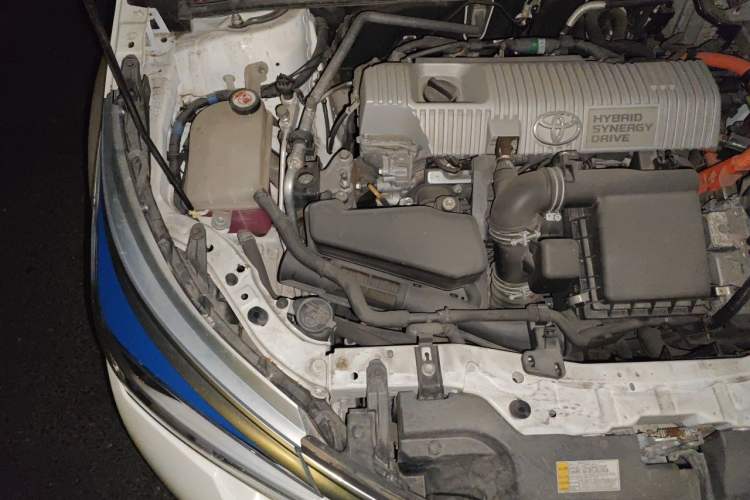Used Toyota Corolla 2017 Revised Dual-Engine 1.8L E-CVT Leading Edition Engine Bay Right