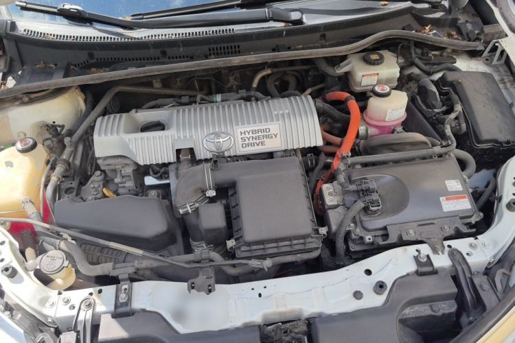 Used Toyota Corolla 2017 Revised Dual-Engine 1.8L E-CVT Leading Edition Engine Bay