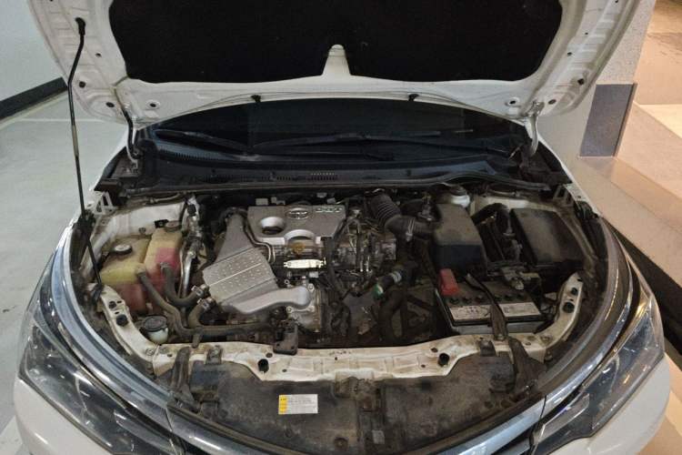 Used Toyota Corolla 2017 Revised Version 1.2T S-CVT GL-i Engine Bay