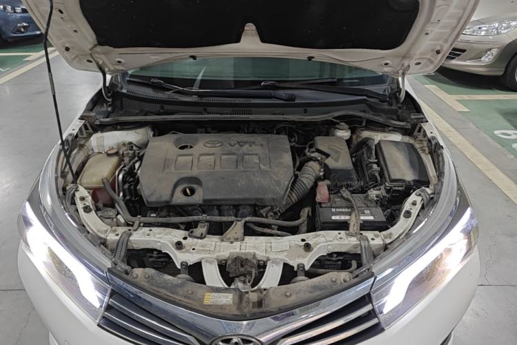 Used Toyota Corolla 2017 1.6L CVT GL Engine Bay