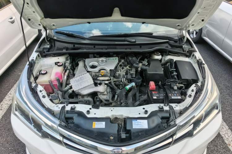 Used Toyota Corolla 2017 Revised Version 1.2T S-CVT GL-i Engine Bay