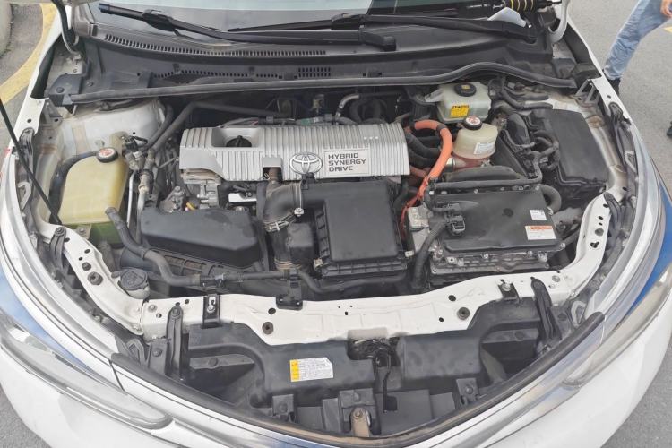 Used Toyota Corolla 2017 Revised Dual-Engine 1.8L E-CVT Leading Edition Engine Bay