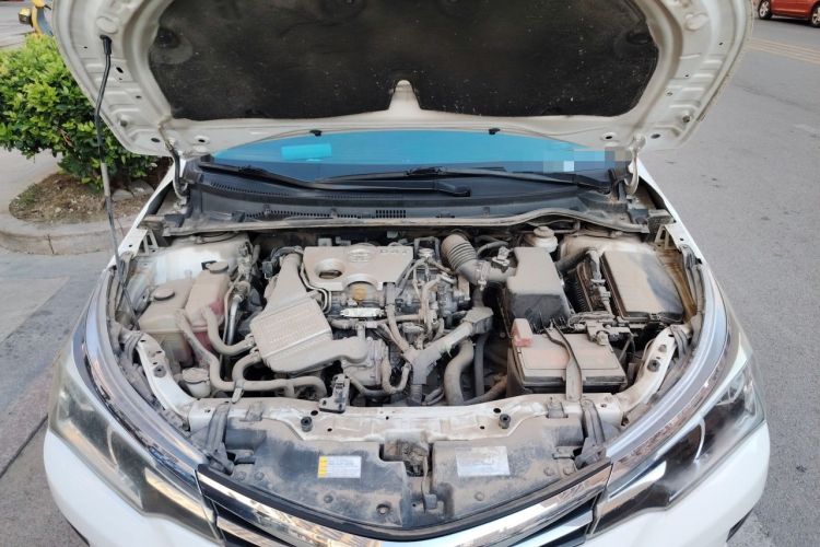 Used Toyota Corolla 2017 Revised Version 1.2T S-CVT GL-i Engine Bay