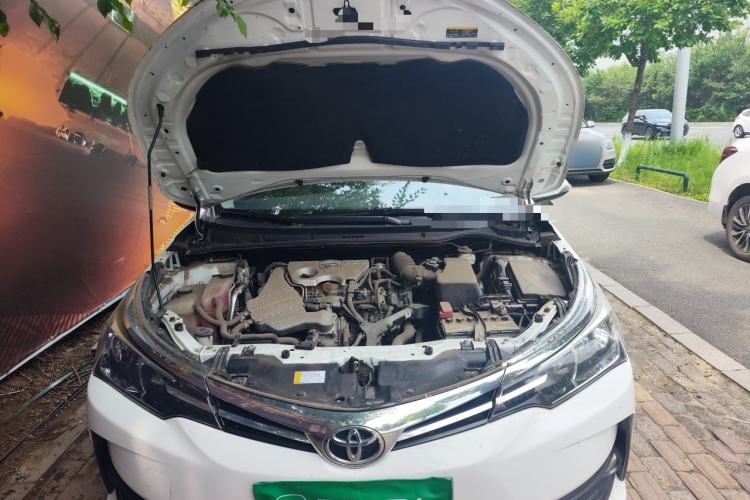 Used Toyota Corolla 2017 Revised Version 1.2T S-CVT GL Engine Bay