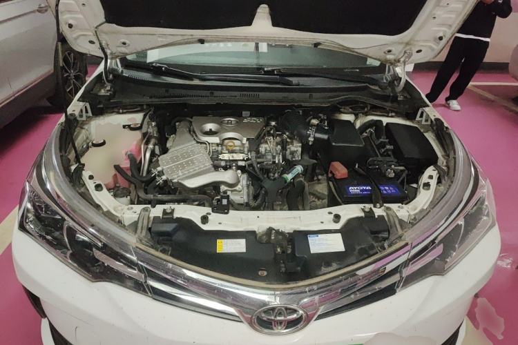 Used Toyota Corolla 2017 Revised Version 1.2T S-CVT GL Engine Bay