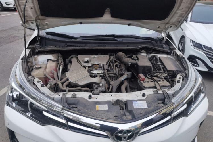 Used Toyota Corolla 2017 Revised Version 1.2T S-CVT GL Engine Bay