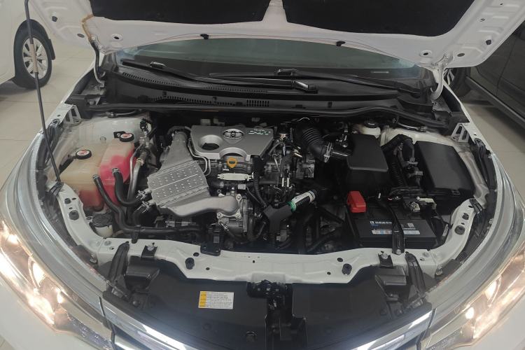 Used Toyota Corolla 2017 Revised Version 1.2T S-CVT GL Engine Bay