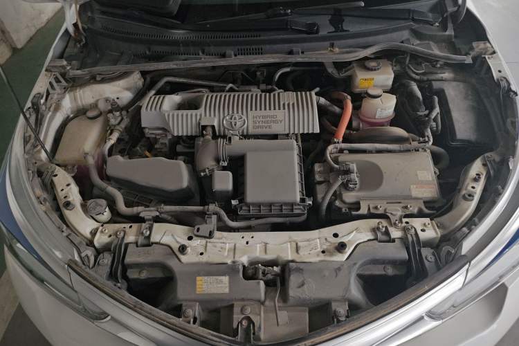 Used Toyota Corolla 2017 Revised Dual-Engine 1.8L E-CVT Elite Edition Engine Bay