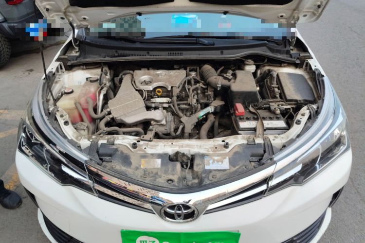 Used Toyota Corolla 2017 Revised Version 1.2T Manual GL-i Engine Bay