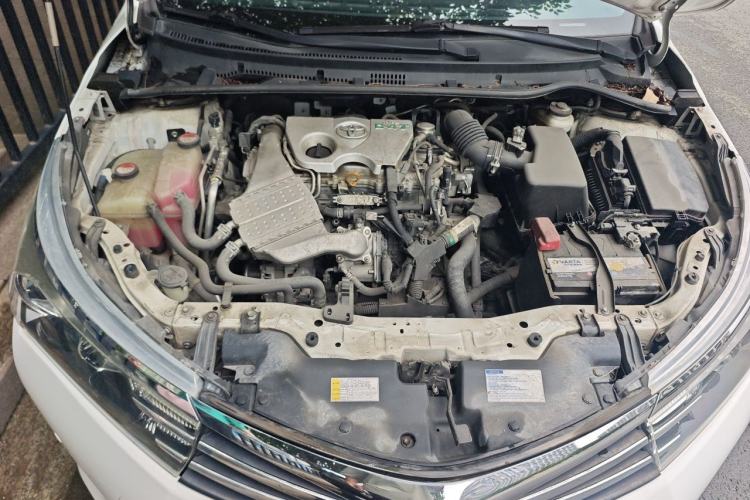Used Toyota Corolla 2017 1.2T CVT GL-i Engine Bay