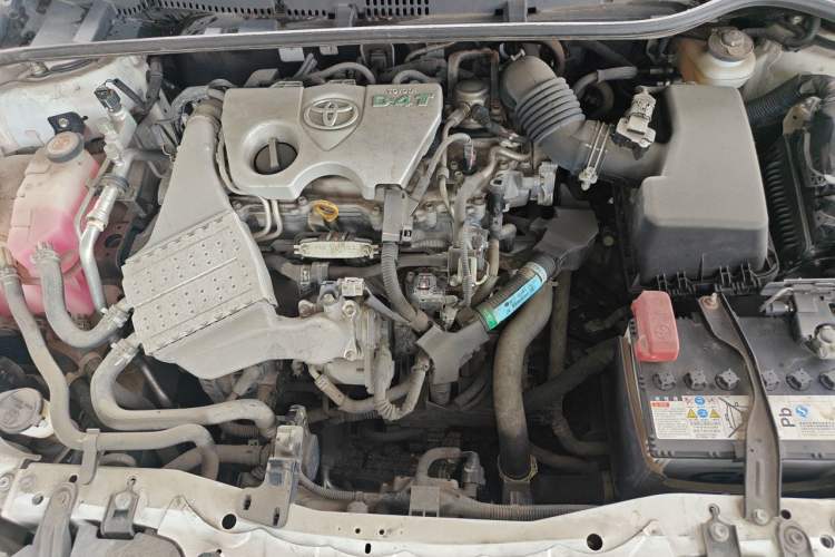 Used Toyota Corolla 2017 Revised Version 1.2T S-CVT GL Engine Bay