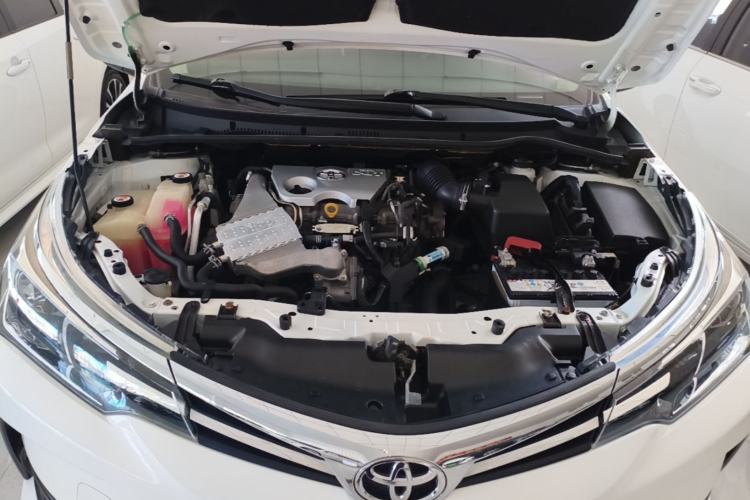 Used Toyota Corolla 2017 Revised Version 1.2T S-CVT GL Engine Bay
