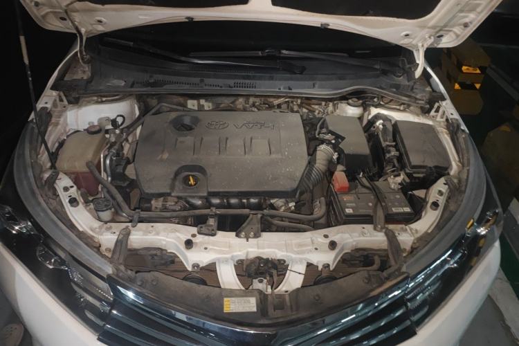 Used Toyota Corolla 2017 1.6L CVT GL Engine Bay