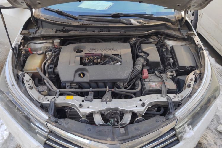 Used Toyota Corolla 2017 Revised Version 1.6L Manual GL Engine Bay