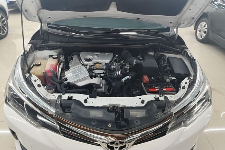Used Toyota Corolla 2017 Revised Version 1.2T S-CVT GL-i Engine Bay