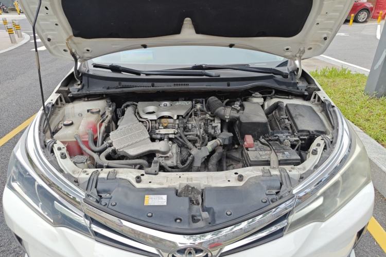 Used Toyota Corolla 2017 Revised Version 1.2T S-CVT GL Engine Bay