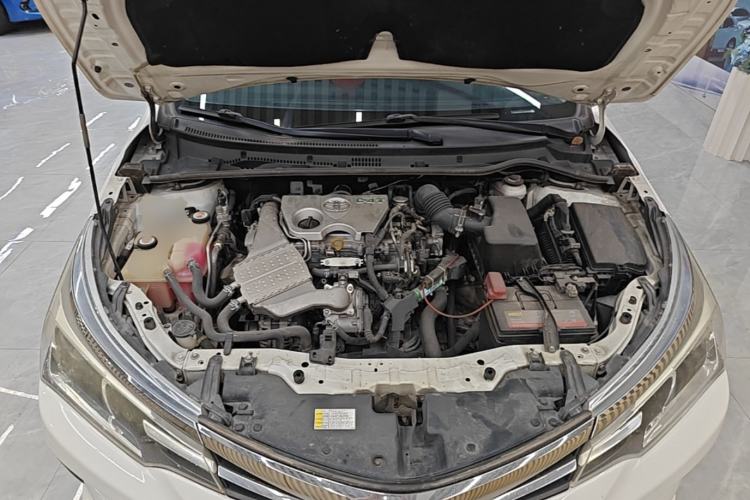 Used Toyota Corolla 2017 Revised Version 1.2T S-CVT GL-i Engine Bay