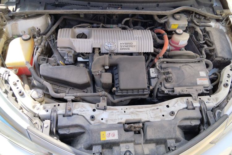 Used Toyota Corolla 2017 Revised Dual-Engine 1.8L E-CVT Leading Edition Engine Bay