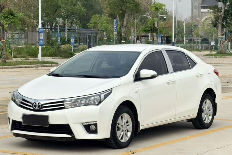 Used Toyota Corolla 2017 1.6L CVT GL Guazi used car, China used car export, Used car for sale, Used cars, Cheapest cars for sale