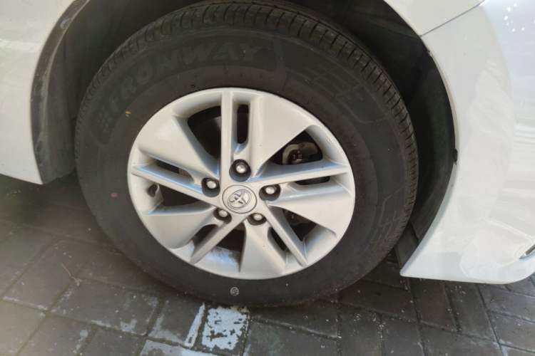 Used Toyota Corolla 2017 Revised Version 1.6L S-CVT GL Exterior 1