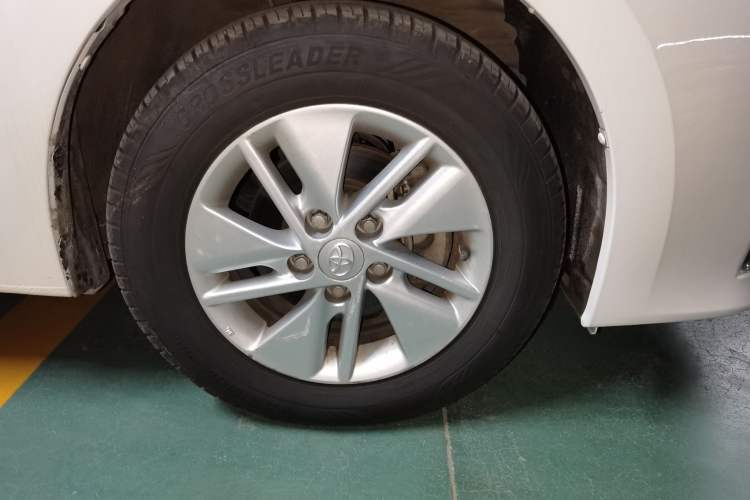 Used Toyota Corolla 2017 Revised Version 1.6L S-CVT GL Exterior 1