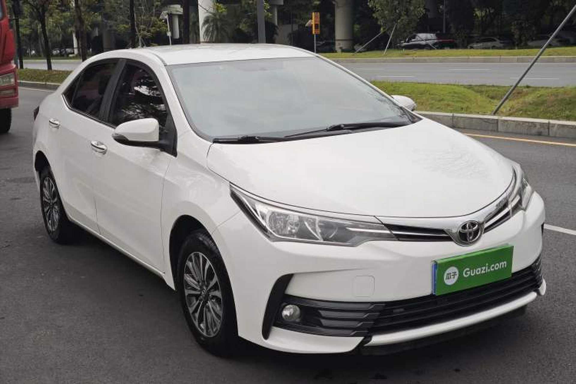 Used Toyota Corolla 2017 Revised Version 1.2T S-CVT GL Exterior 1