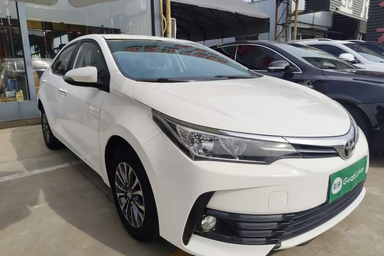 Used Toyota Corolla 2017 Revised Version 1.2T S-CVT GL Exterior 1