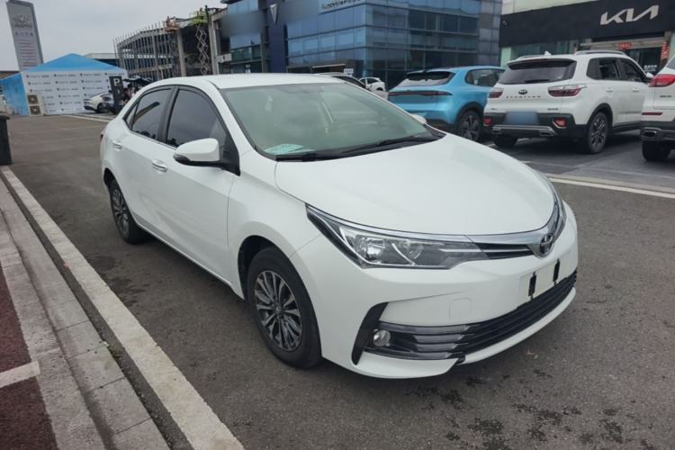 Used Toyota Corolla 2017 Revised Version 1.2T Manual GL Exterior 1