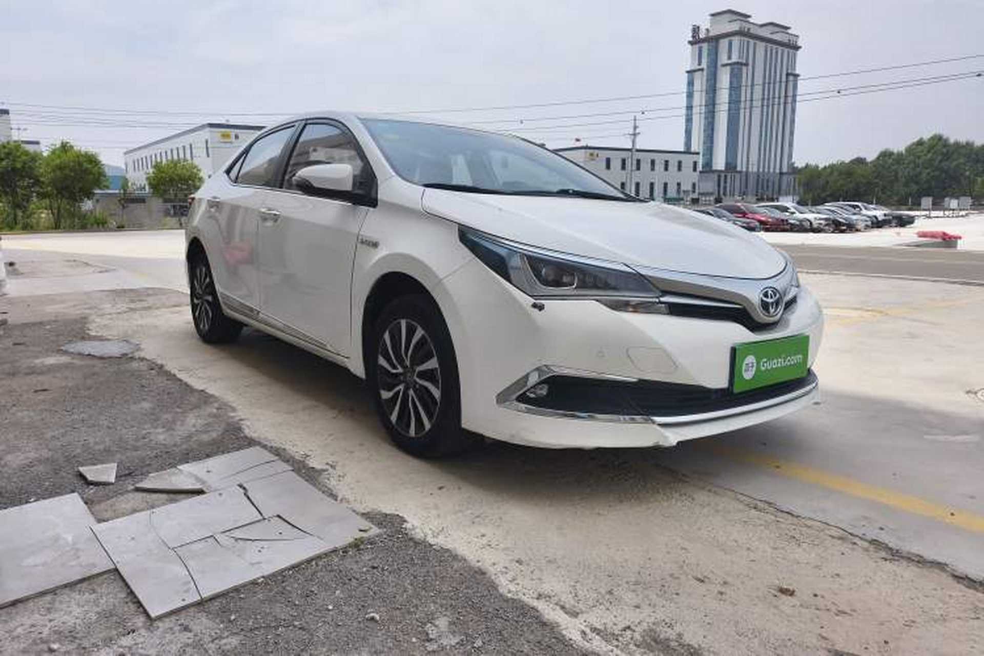 Used Toyota Corolla 2017 Revised Dual-Engine 1.8L E-CVT Elite Edition Exterior 2