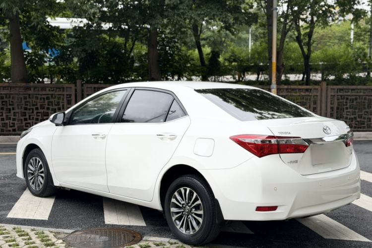 Used Toyota Corolla 2017 Revised Version 1.2T S-CVT GL Exterior 2