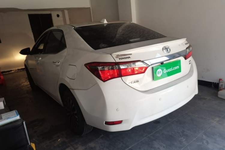 Used Toyota Corolla 2017 Revised Version 1.2T S-CVT GL Exterior 2