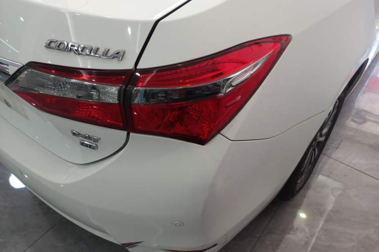 Used Toyota Corolla 2017 Revised Version 1.2T S-CVT GL Exterior 2