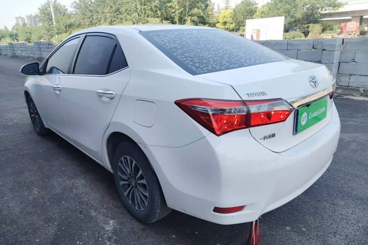 Used Toyota Corolla 2017 Revised Version 1.2T S-CVT GL Exterior 2